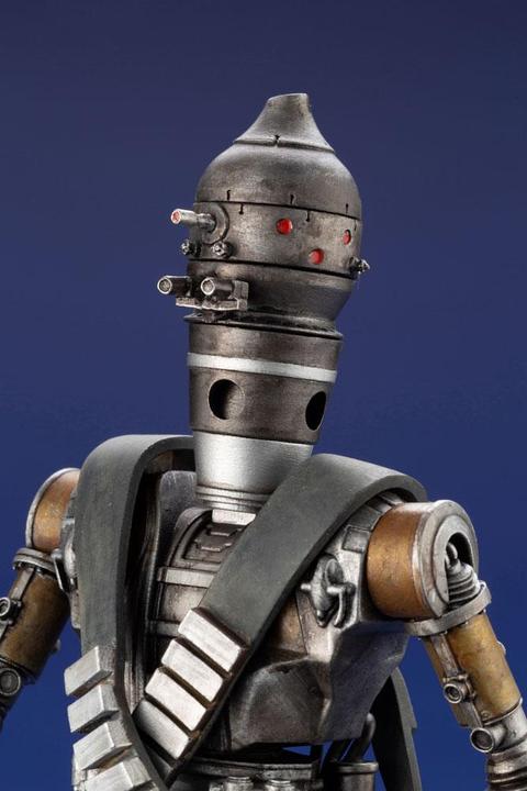 Actual product image Kotobukiya Star Wars The Mandalorian statuette PVC ARTFX+ 1/10 IG-11 22 cm
