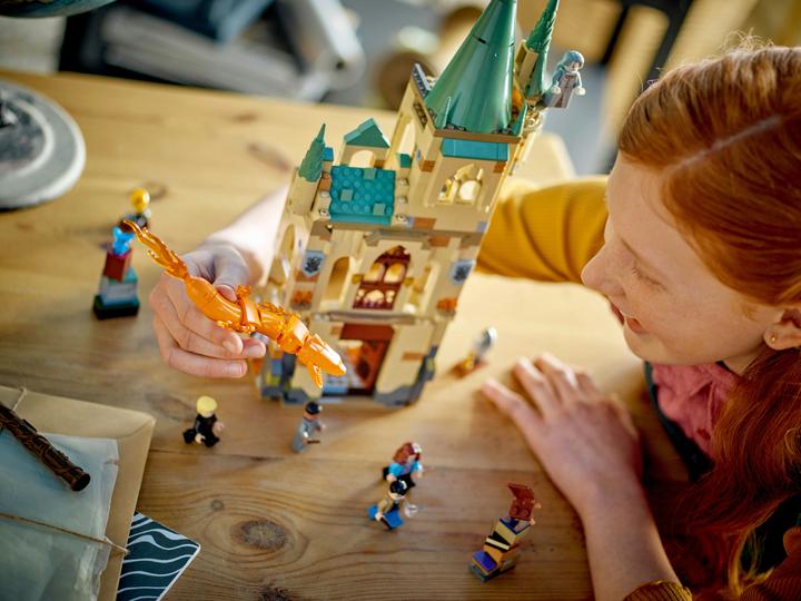 Actual product image LEGO Hogwarts: Room of Wishes (76413, LEGO Harry Potter)
