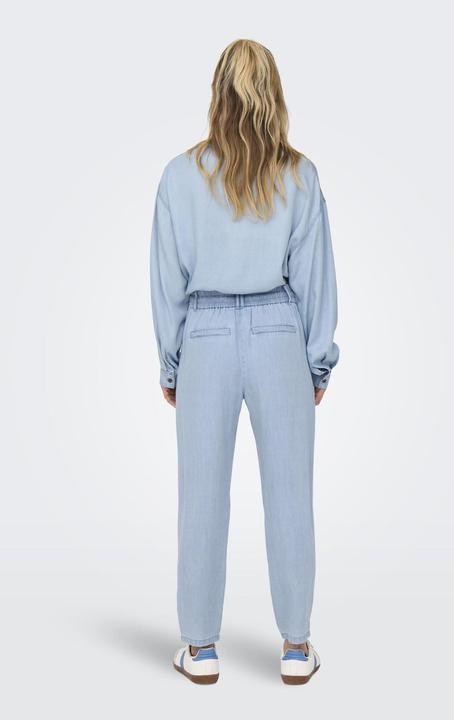 Image du produit Only ONLPOPTRASH Gerade geschnitten Hose Hose (32)