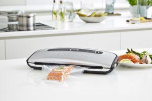 Image du produit FoodSaver FFS015X machine à emballer sous vide 800 mbar Noir, Argent