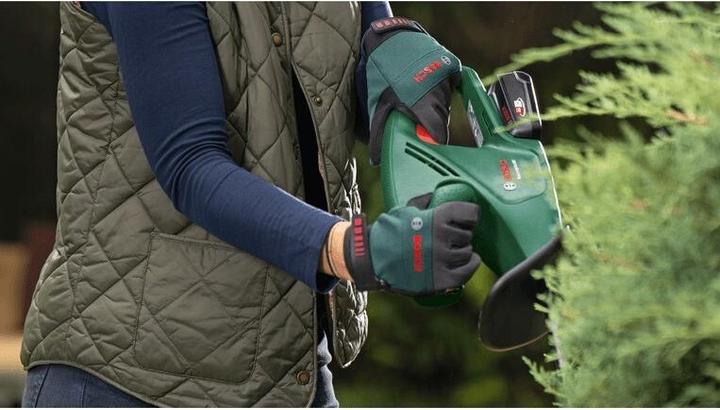 Actual product image Bosch Home & Garden EasyHedgeCut 18V-52-13 (Cordless hedgecutters)