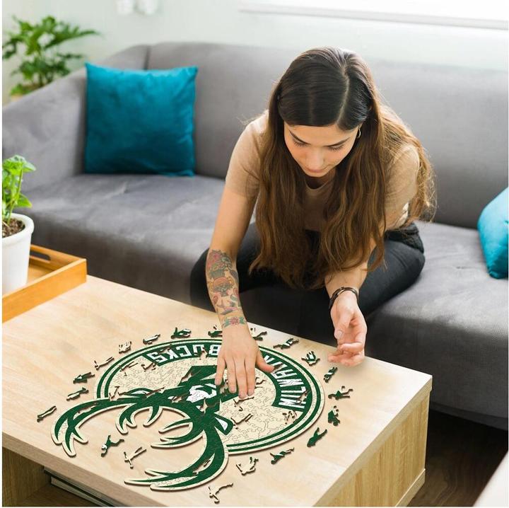 Image du produit Iconic NBA - Milwaukee Bucks - Logo - Puzzle en bois Taille M (270 pièces) (270 pièces)