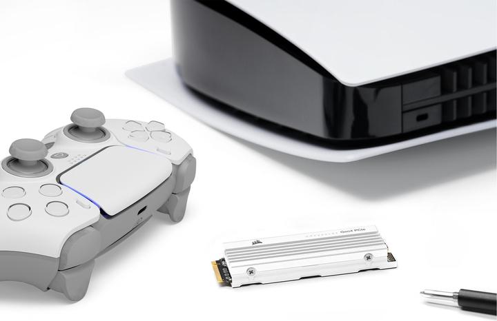 Actual product image Corsair MP600 PRO LPX (4000 GB, M.2 2280)