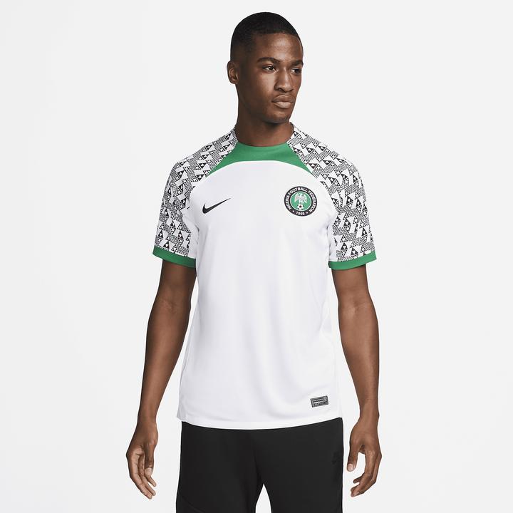 Actual product image Nike DN0695-100 (L)