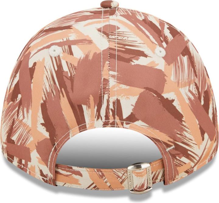 Actual product image New Era 9Forty Strapback Painted New York Yankees