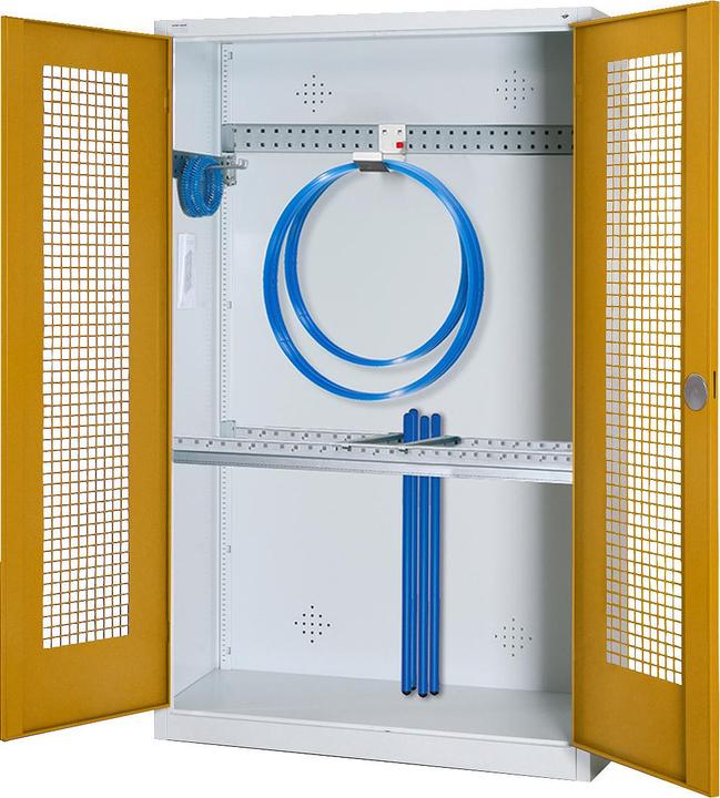 Produktbild C+P Modul-Sportgeräteschrank mit Grundausstattung (HxBxT: 195x120x50 cm, mit Lochblech-Flügeltüren)