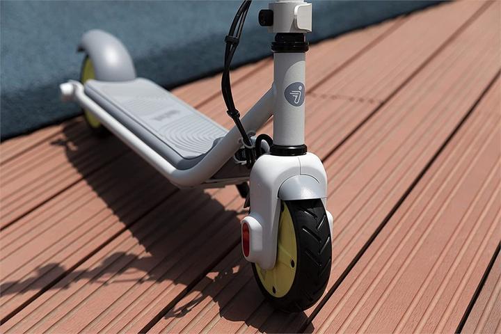 Produktbild Segway-Ninebot Zing C10 (16 km/h, 10 km, 120 W)