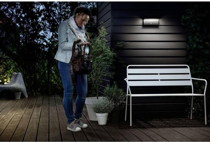 Actual product image Philips Bustan (800 lm, IP44)