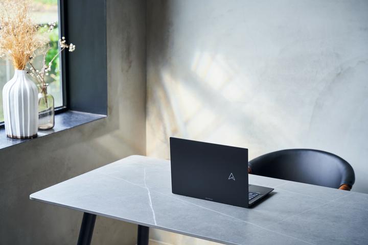 Image du produit ASUS UM3402YA-KP703W (14", AMD Ryzen 7 7730U, 16 Go, 512 Go, ING. Int.)