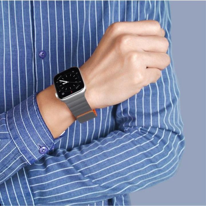 Image du produit Dux Ducis magnetic strap watch strap 7/6/5/4/3/2 (40 mm, 38 mm, 41 mm, Silicone, Apple Watch Series 1, Apple Watch Series 2, Apple Watch Series 3, Apple Watch Series 4, Apple Watch Series 5, Apple Watch Series 6, Apple Watch Series 7, Apple Watch Series 8, Apple Watch Series 9, Apple Watch SE)