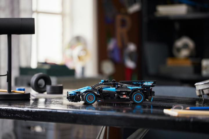 Produktbild LEGO Bugatti Bolide Agile Blue (42162, LEGO Technic)