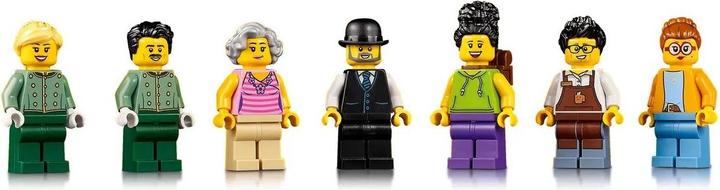 Actual product image LEGO Boutique- Hotel (10297, LEGO Rare Sets)