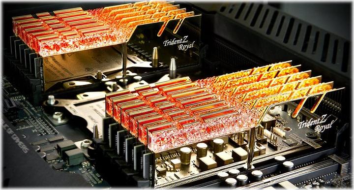Immagine prodotto G.Skill TridentZ Royal 64GB DDR4 3600-14, (8x8GB), F4-3600C14Q2-64GTRGB (8 x 8GB, 3600 MHz, DDR4-RAM, DIMM)