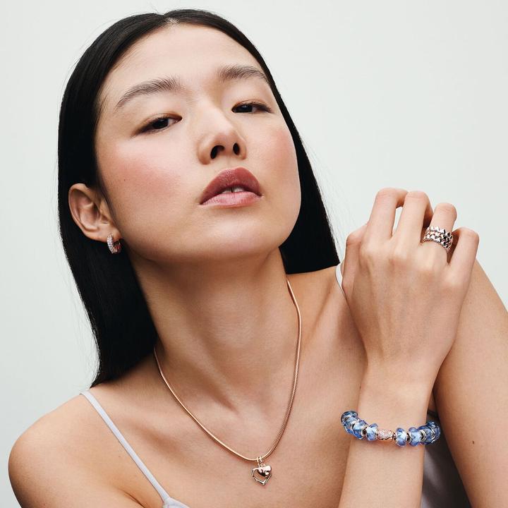 Immagine prodotto Pandora Anello con fila di cuori (60)