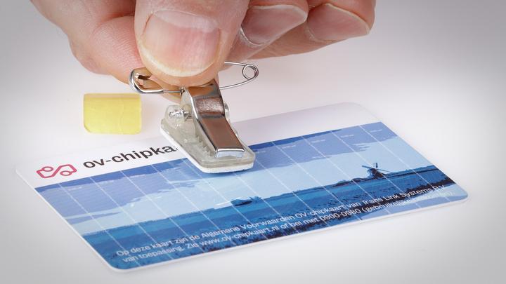 Image du produit Europel Pince combinée, autocollante, 23 x 13 mm en plastique/métal, à fixer sur les porte-badges