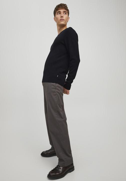 Actual product image Jack & Jones V-neck knitted sweater (XS)