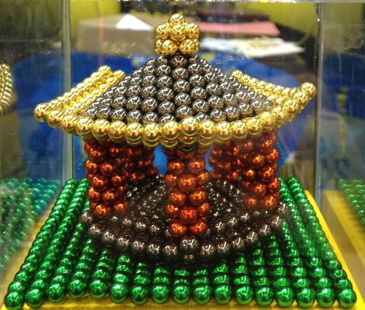 Actual product image Nanodots 216 balls RED Edition