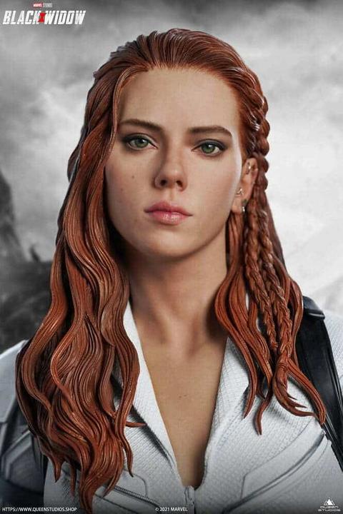 Produktbild Queen Studios Black Widow “Black Widow – Snow Suit Edition” 1/4 Statue