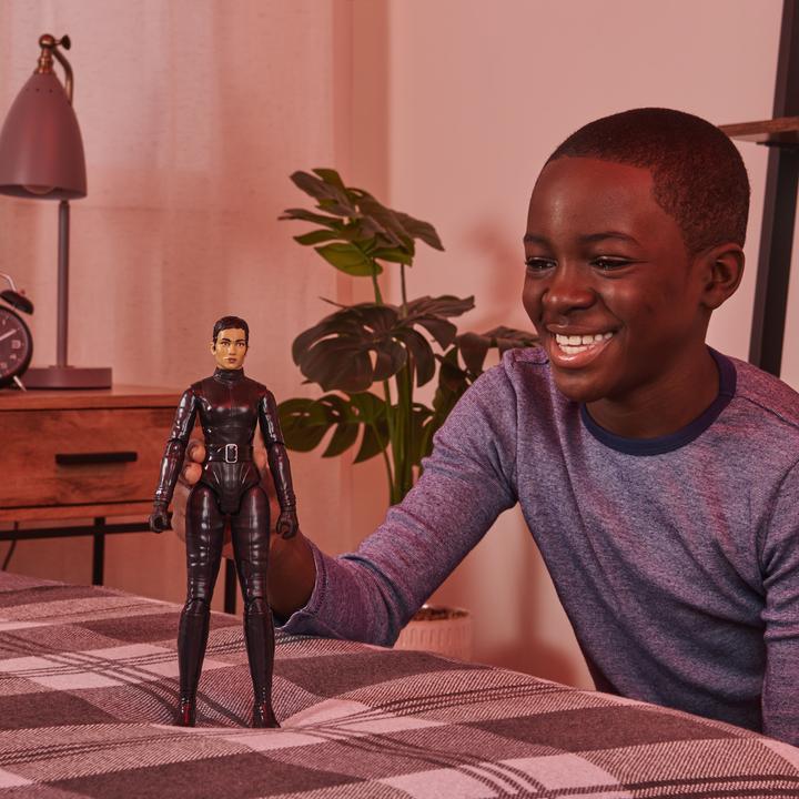 Immagine prodotto Spin Master DC Comics Batman "The Batman" Selina Kyle Action Figure nel look autentico del film Batman