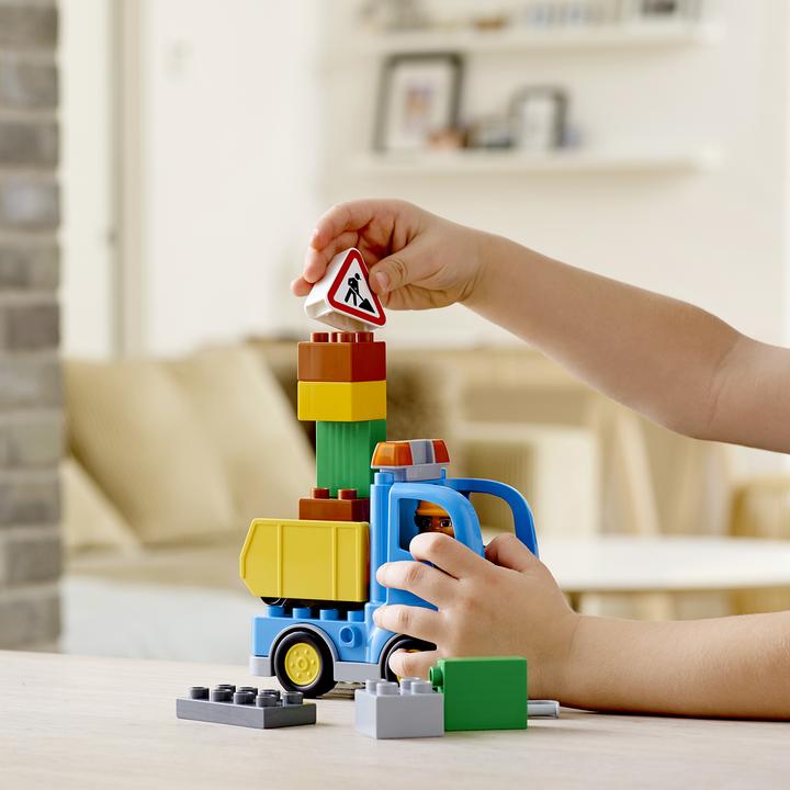 Actual product image LEGO excavator truck (10812)
