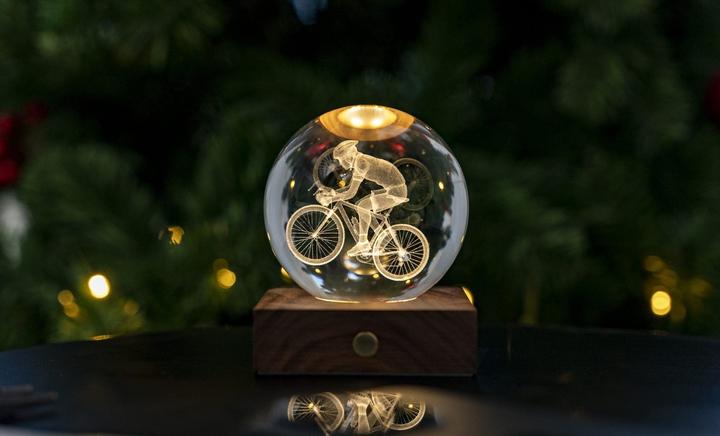 Actual product image Gingko Amber Crystal Light
