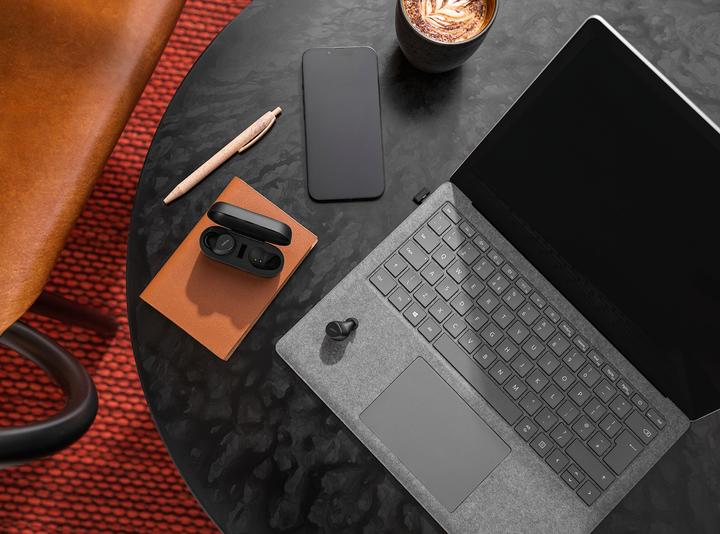 Produktbild Jabra Evolve2 (Kabellos, USB-A)