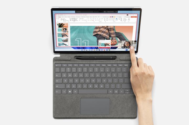 Productafbeelding Microsoft Surface Pro Signature Keyboard (CH)