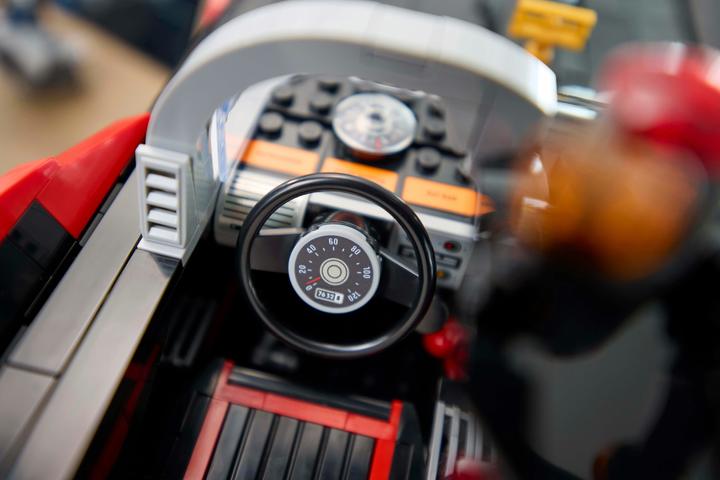 Actual product image LEGO Batmobile (76328, LEGO DC, LEGO Rare Sets)