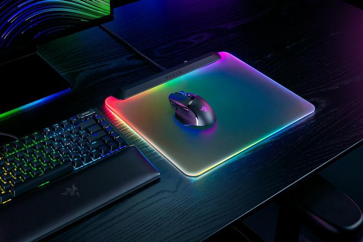 Produktbild Razer Firefly V2 Pro (M)