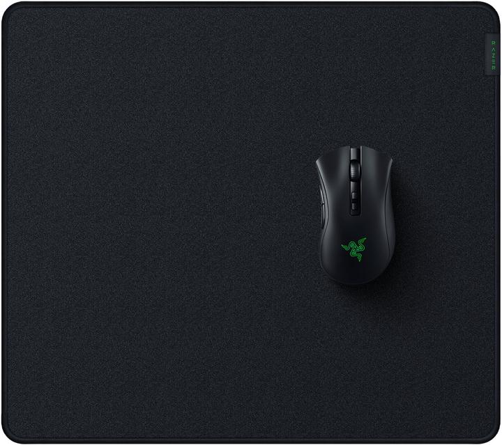 Actual product image Razer Strider (L)