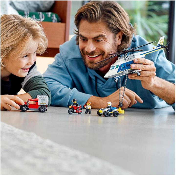 Produktbild LEGO Verfolgungsjagd mit dem Polizeihubschrauber (60243, LEGO City)