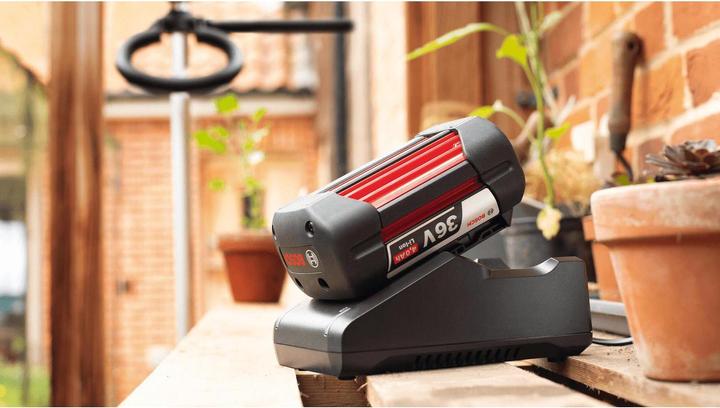 Actual product image Bosch Home & Garden Starter set GBA 36V (1x4.0Ah) + AL 36V-20 (36 V)