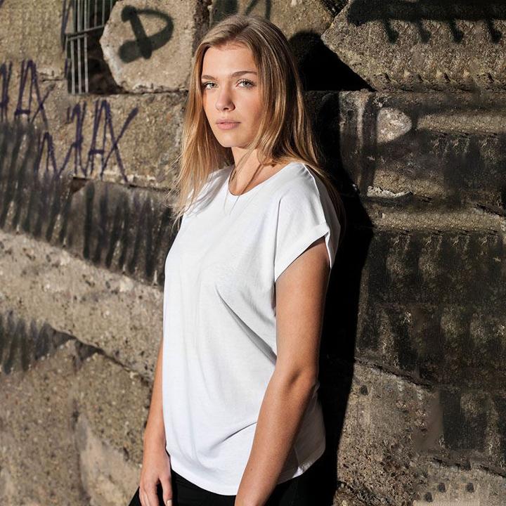 Immagine prodotto Build Your Brand Tshirt con spalla allungata da donna (XS)