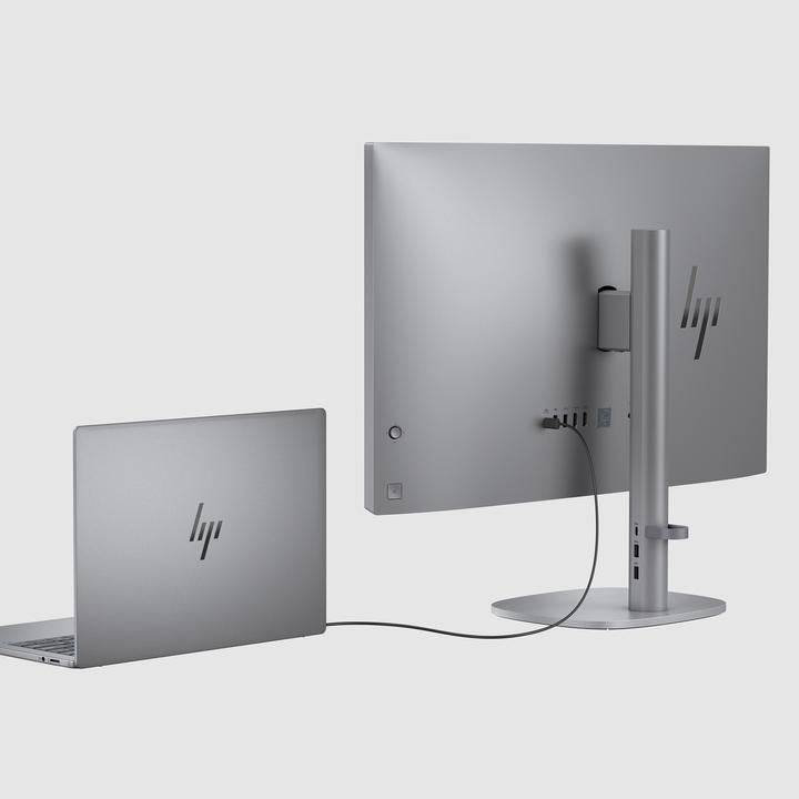 Productafbeelding HP OmniStudio X 27-cs0075ng All-in-One PC 68,58cm (27 Zoll) (Intel Core Ultra 7 155H, 32.77 GB, 1000 GB)