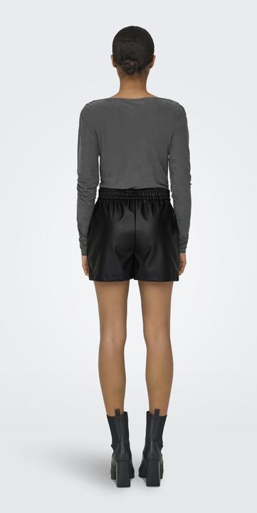 Actual product image JdY JDYALAIA Mid waist regular fit faux leather shorts faux leather shorts (S)
