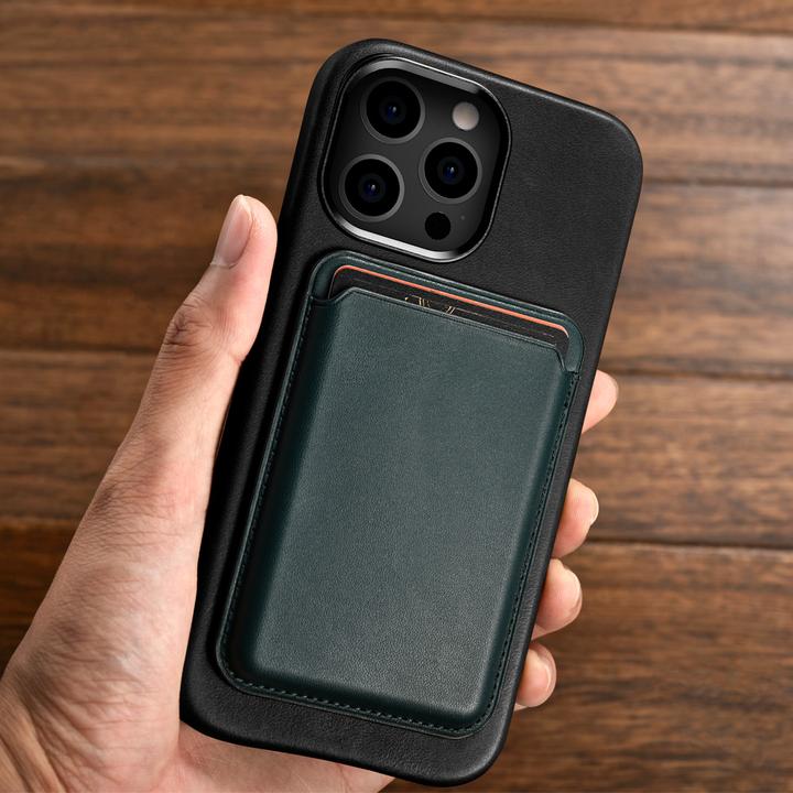 Image du produit iCarer Housse en cuir huilé pour iPhone 13 Pro Noir (Compatible avec MagS) (Apple iPhone 13 Pro, Apple iPhone 15 Pro Max)