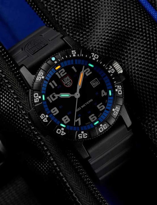 Immagine prodotto Luminox Turgone Dalla Schiena Di Pelle Serie Gian 0320 (Orologio da polso analogico, 44 mm)