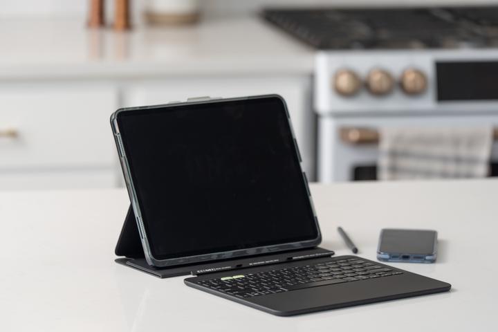 Actual product image Zagg Pro Keys 2