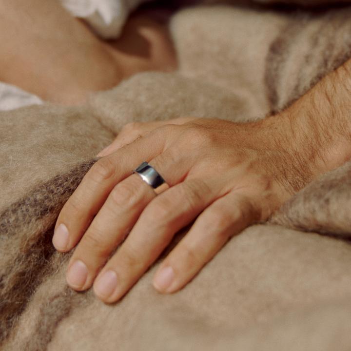 Produktbild Oura Ring 4 (8, Silber)