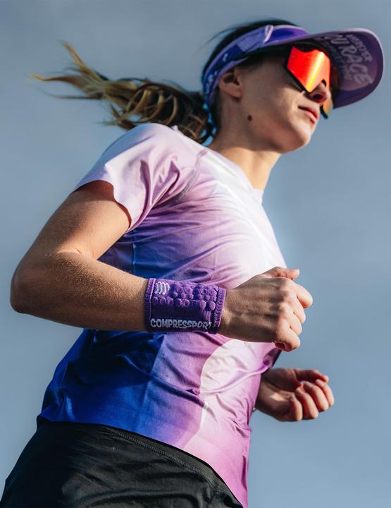 Actual product image Compressport Performance SS Tshirt W (XS)