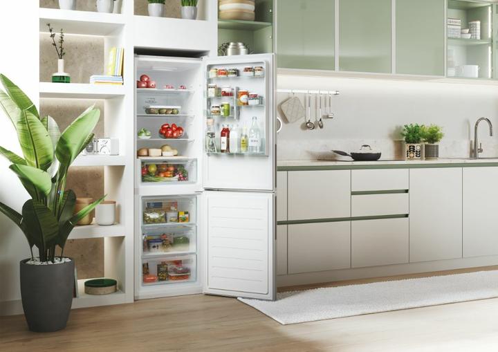 Produktbild Candy Kühl-Gefrierkombination CCE4T618ES (341 l)