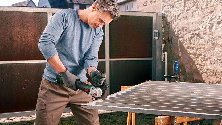 Image du produit Bosch Home & Garden UniversalGrind 18V-75 (125 mm)