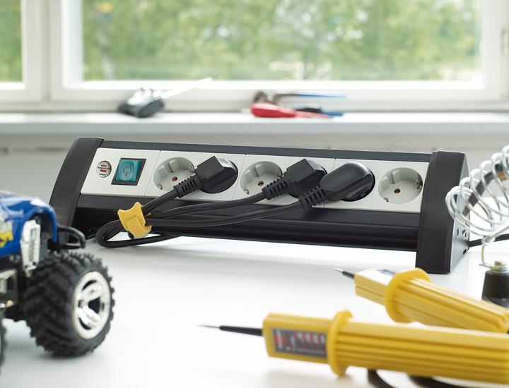 Produktbild Brennenstuhl Premium-Office-Line (6 x, Typ 13, 1.80 m)