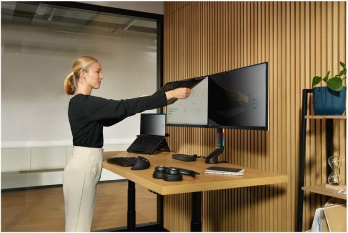 Produktbild Kensington KB675 EQ TKL Rechargeable Ergo (Eng. Int., Kabelgebunden, Kabellos)
