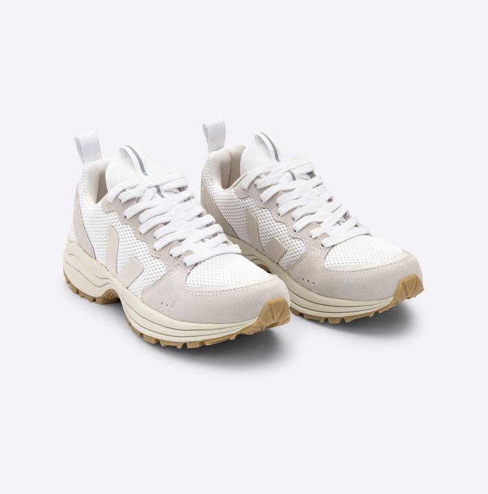 Actual product image Veja Venturi (40)