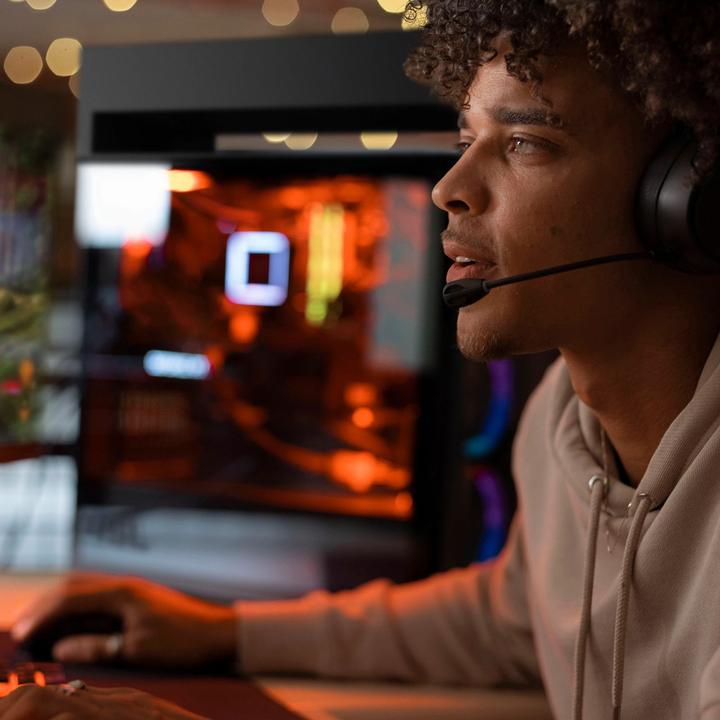 Produktbild HP OMEN Des - Komplettsystem - Core Ultra 9 - RAM: 32 GB DDR5 - HDD: 2.000 GB - NVIDIA GeForce...