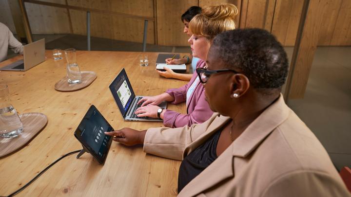Image du produit HP EliteBook 860 G11 - Ultra 7 155U - 16GB RAM - 512GB SSD - 16inch - Win 11 Pro (16", 16 Go, 512 Go, ING. Int.)