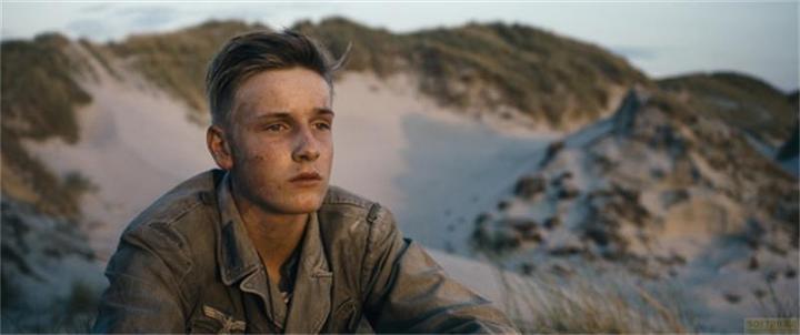Produktbild Plaion Unter dem Sand - Das Versprechen der Freiheit (Blu-ray, 2015, Deutsch)