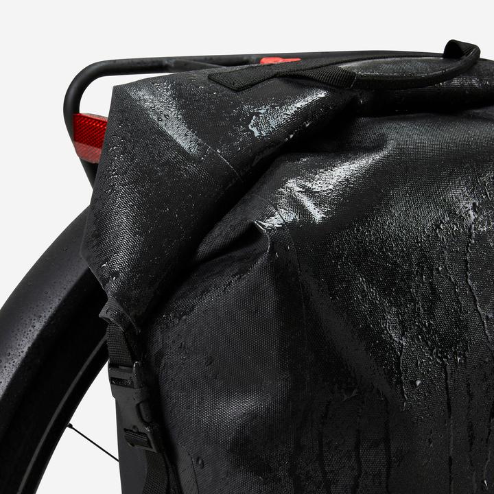 Image du produit Btwin Sacoche vélo 900 27L imperméable noir (27 l, Sacoches)