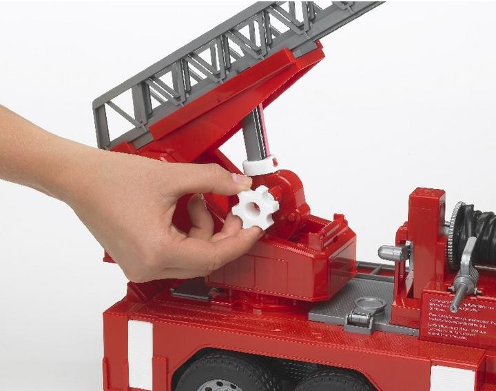 Produktbild Bruder Man Feuerwehr mit Drehleiter